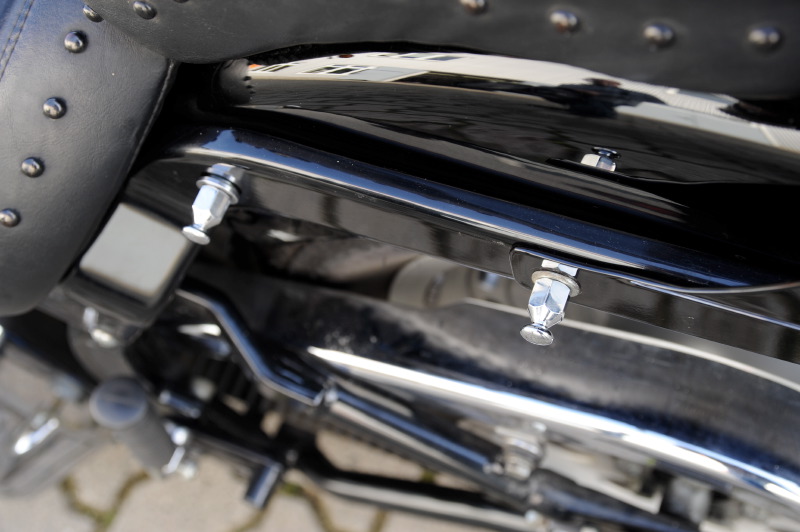 Saddlebag bracket "Easy-Fit" suitable for HD Dyna - left or right