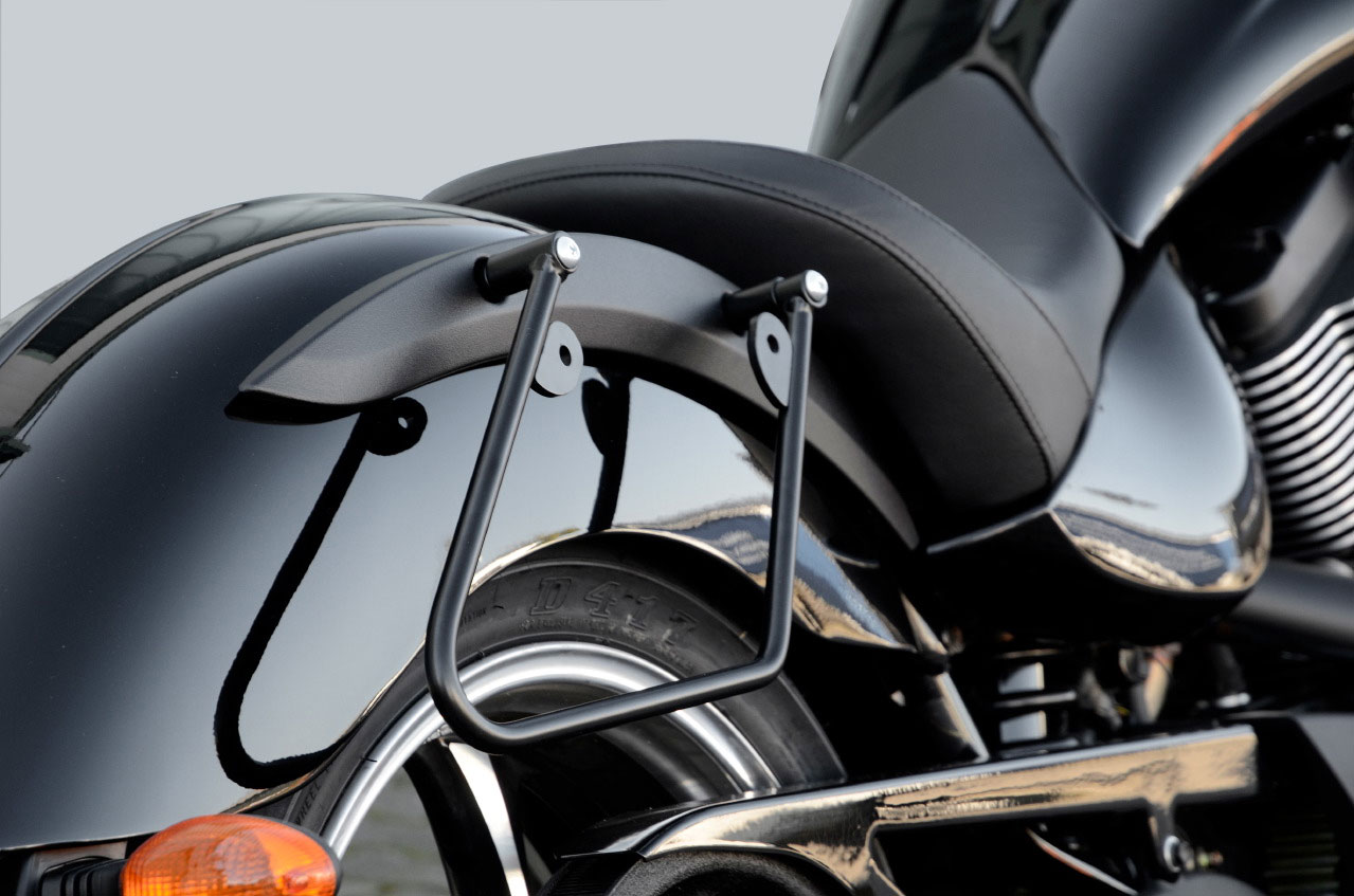 Saddlebag bracket suitable for Victory - right