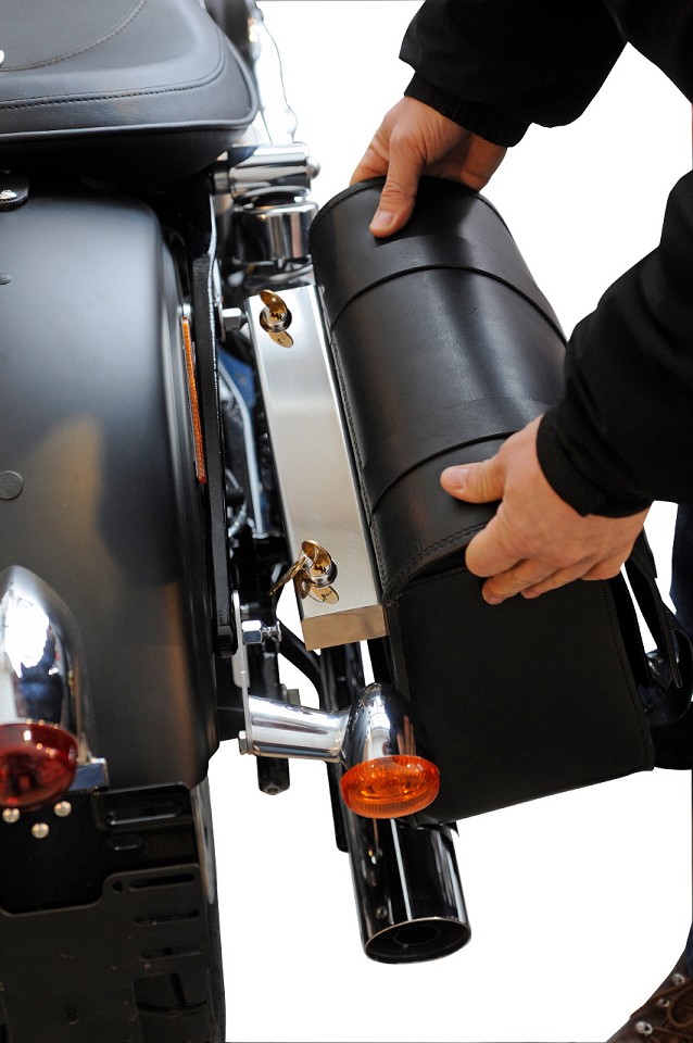 Saddlebag bracket "Easy-Fit" suitable for HD Dyna - left or right